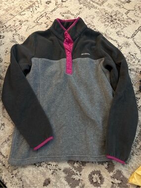Columbia Gray & Black Fleece Pullover with Pink Accents